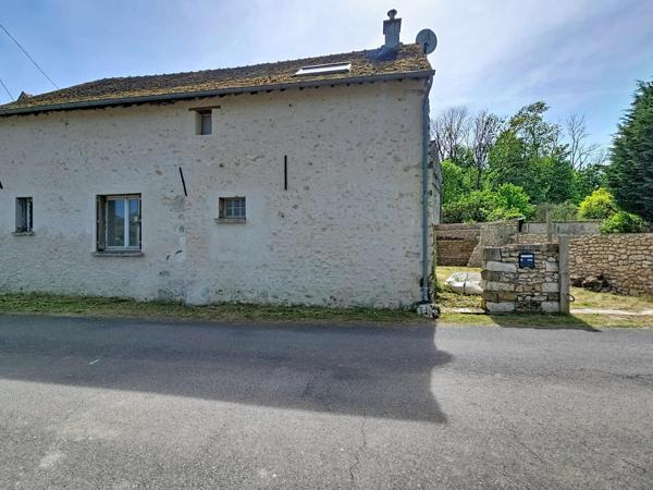 Maison rénovée 102m² avec garage à Chalautre la Petite