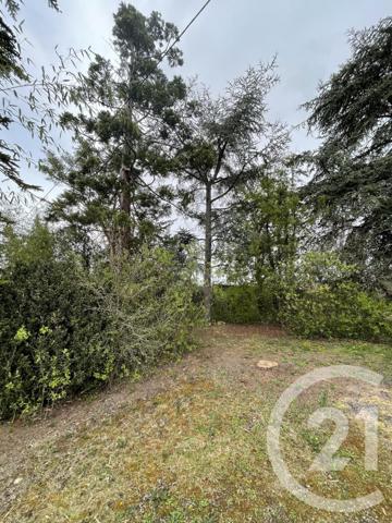 Terrain à vendre  900 m2 RIOM - 63