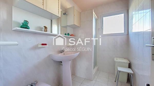 CHARMANTE MAISON 2 FACES - GARAGE