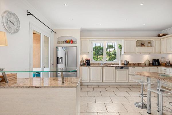 Propriété de Prestige à Proximité Immédiate de Cannes et Mougins