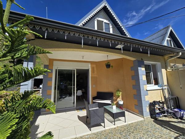 Voici une proposition d'annonce optimisée, conçue pour capter l'attention des investisseurs tout en mettant en avant la qualité patrimoniale de l'ensemble.  🏠 OPPORTUNITÉ INVESTISSEUR : ENSEMBLE IMMOBILIER DE 2 MAISONS – L’ENTRE-DEUX