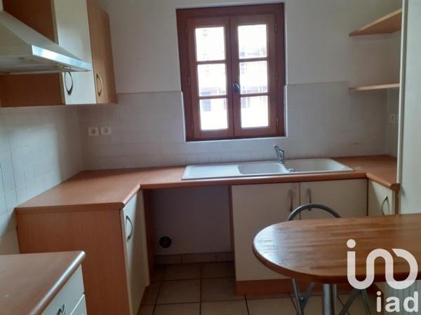 Appartement 3 pièces de 64 m² à Chartres (28000)