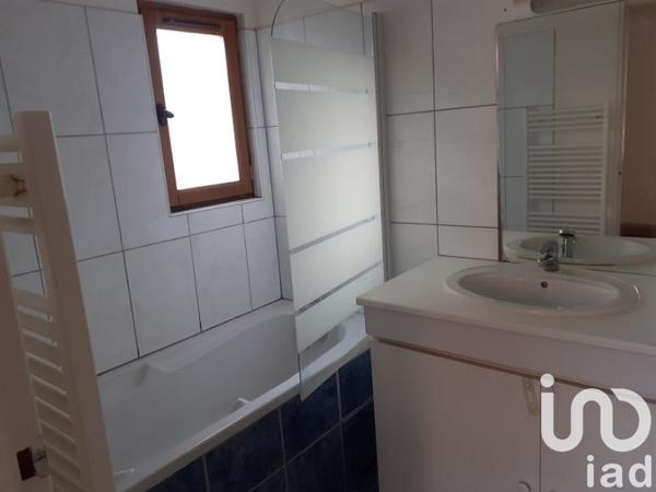 Appartement 3 pièces de 64 m² à Chartres (28000)