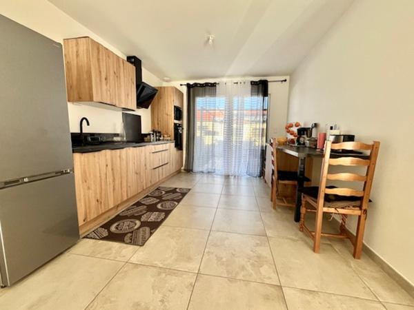 Magnifique maison de plain-pied de 80 m² de 2024 sur un terrain deux faces dans un secteur calme