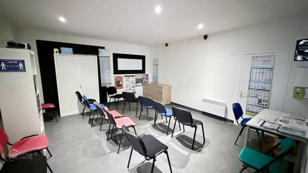 Local commercial - 51,17 m2 - Centre-ville de Guilers