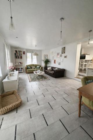 Maison à AUVERS-SUR-OISE, 95430 - 5 pièces 151m²