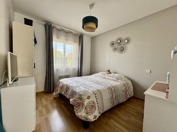 La Boissière-des-Landes (85430) Pavillon de plain-pied - 109 m2 + 90 m2 d'annexes sur 1012 m2 de jardin