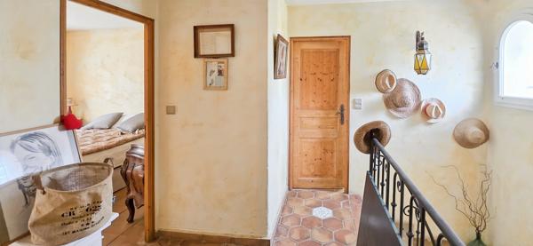 Maison à vendre Villa 6 pièces + piscine terrain 3000m² SOLLIES TOUCAS (83)