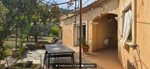 Maison à vendre Villa 6 pièces + piscine terrain 3000m² SOLLIES TOUCAS (83)