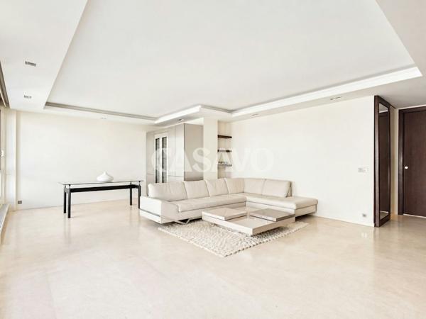 Vente Appartement 4 pièces de 105m² - 75016 Paris