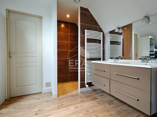 Longère de charme à Chaingy ? 4 chambres (2 en RDC) - jardin 1 500 m² ? DPE D