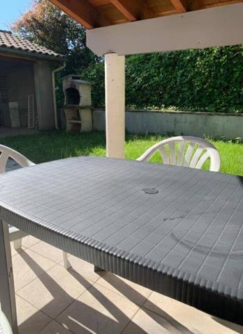 F4 avec jardin - ST PRIEST EN JAREZ