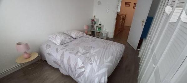 Cappelle la Grande (59180), idéalement située à proximité immédiate des commerces et commodités...