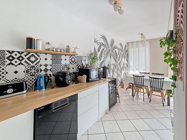 Appartement 2 chambres dont 1 avec dressing