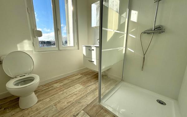 Maison à vendre    3 pièces • 74 m2 Saint-Quentin