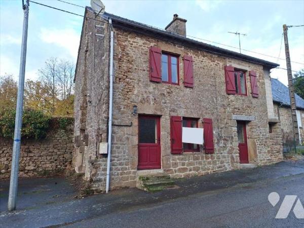 A Vendre, à SAINT DENIS DE GASTINES, en Mayenne (53500). Maison à usage d'habitation, comprenan...