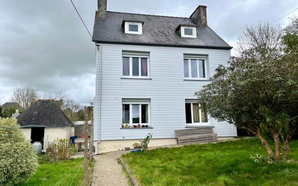 Maison à vendre    4 pièces • 94,20 m2 Rostrenen