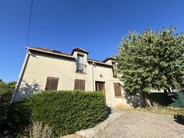 Appartement 1 pièce à vendre à Saint Ouen l'Aumône - Maubuisson €94 000 ** - Référence 11072