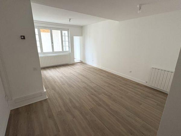 Appartement T3 en plein cœur du Bouchon Troyen – 80 m²