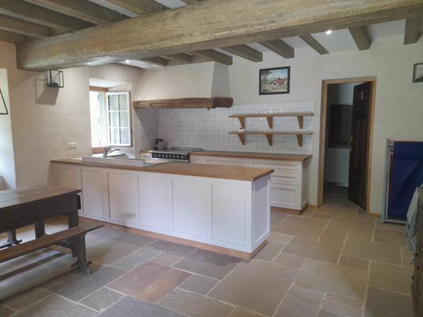 Propriete à vendre 7 pièces SARE (64)