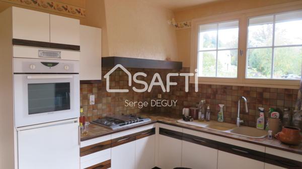 PROPRIETE TRADITIONNELLE EDIFIEE SUR TERRAIN DE 4789m²