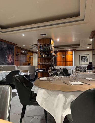 Très beau restaurant avec FAIBLE LOYER