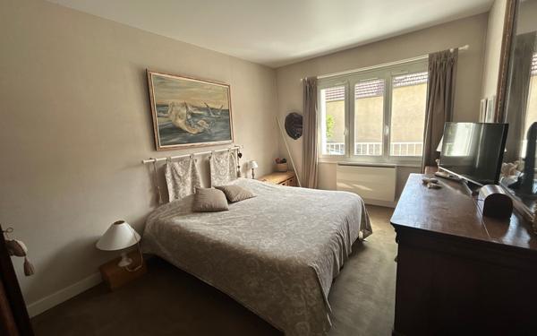 Maison à vendre    6 pièces • 140 m2 Viroflay