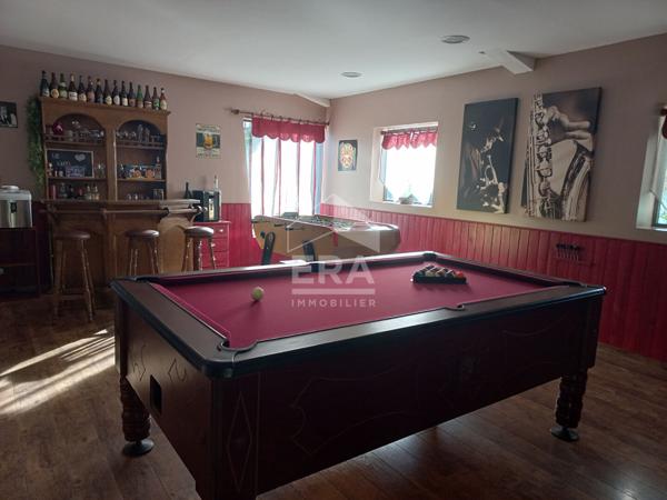 A VENDRE 83670 BARJOLS MAISON DE CAMPAGNE TYPE 6 DE 240M2 SUR 3932 M2 DE TERRAIN PISCINE DEUX APPARTEMENTS