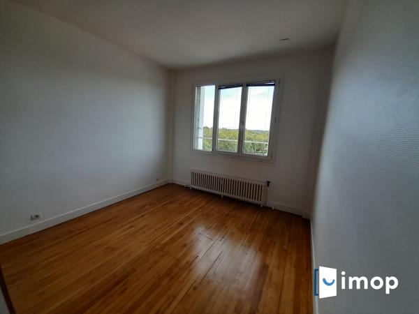 3 pièces bord de la loire