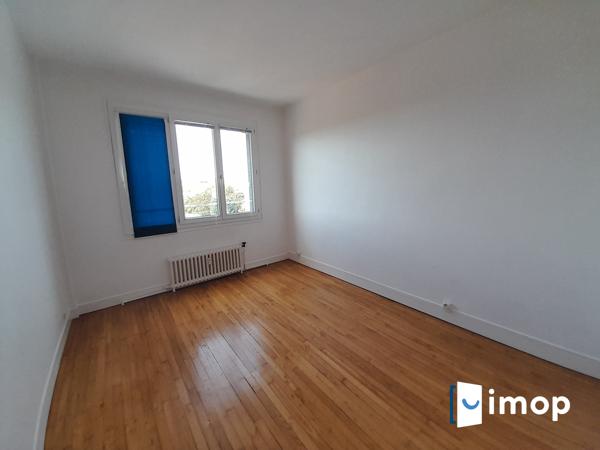 3 pièces bord de la loire