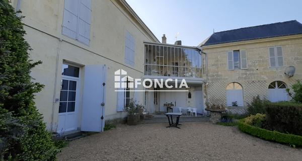 À vendre Maison 10 pièces 230 m² - La Chartre-sur-le-loir 72340