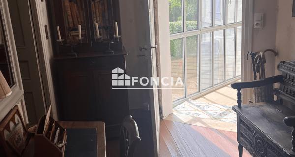 À vendre Maison 10 pièces 230 m² - La Chartre-sur-le-loir 72340