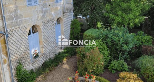À vendre Maison 10 pièces 230 m² - La Chartre-sur-le-loir 72340
