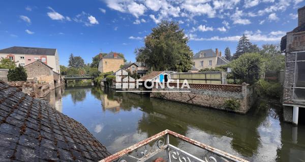 À vendre Maison 10 pièces 230 m² - La Chartre-sur-le-loir 72340