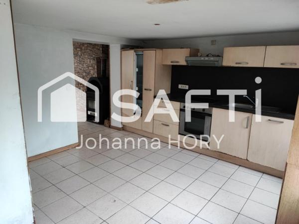 Maison individuelle 158 m2 composée de deux appartements de 83 m2 et 75 m2