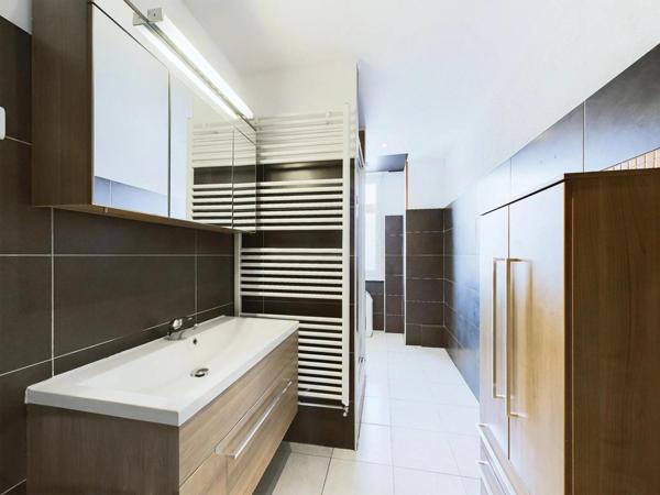 Idéalement situé, proche toutes commodités