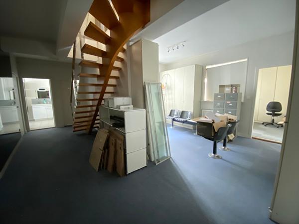 Bureaux- Local professionnel - 9 bureaux -  289 m2