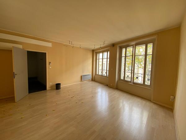 Bureaux- Local professionnel - 9 bureaux -  289 m2