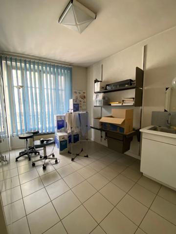 Bureaux- Local professionnel - 9 bureaux -  289 m2