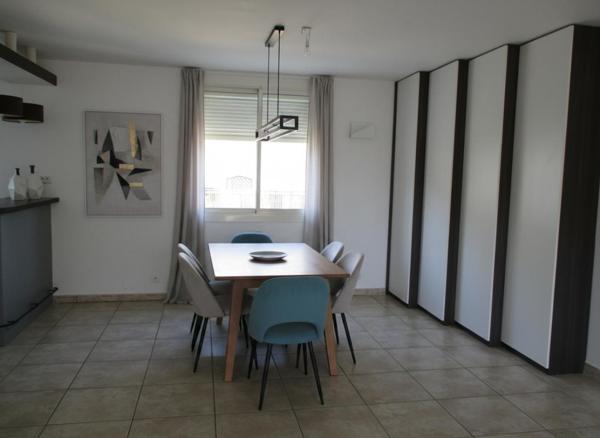 Appartement T4 avec terrasse et garage à Béziers