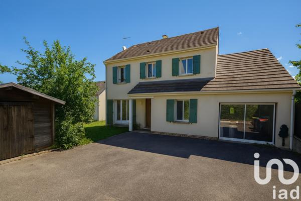 Maison à vendre 8 pièces 135 m² Ollainville