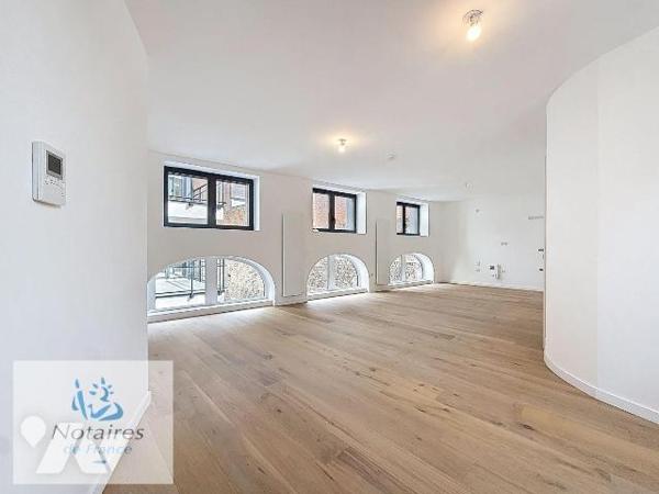 APPARTEMENT DUPLEX T2 - CENTRE VILLE - HAZEBROUCK

A découvrir, superbe appartement de Type 2...