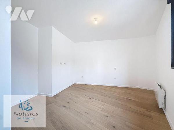 APPARTEMENT DUPLEX T2 - CENTRE VILLE - HAZEBROUCK

A découvrir, superbe appartement de Type 2...