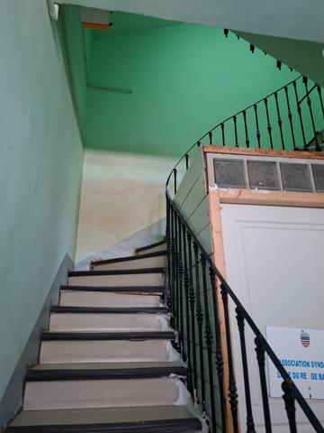 Un immeuble 222M2 3 appartements