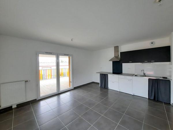 Location appartement Saint Herblain : 891 € - AJP Immobilier Nantes Jouzel