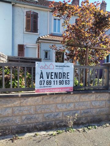 Coquette maison mitoyenne