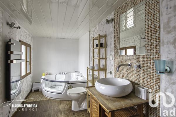 Maison à vendre 5 pièces 143 m² Les Ageux