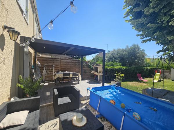 Maison
         4 pièces
        - 91 m² Exclusivité 278 000 € *