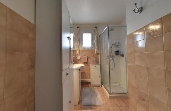 Maison de Plain Pied 85 m ² - 77173 Chevry Cossigny Classe Energie D