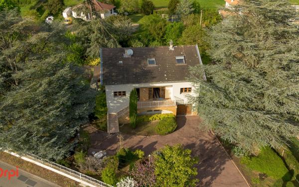 Maison à vendre    9 pièces •  L'Arbresle